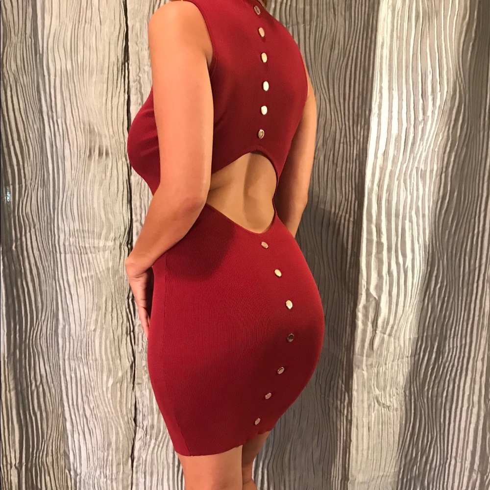 Xmas Party-Bergundy Buttoned Down Dress